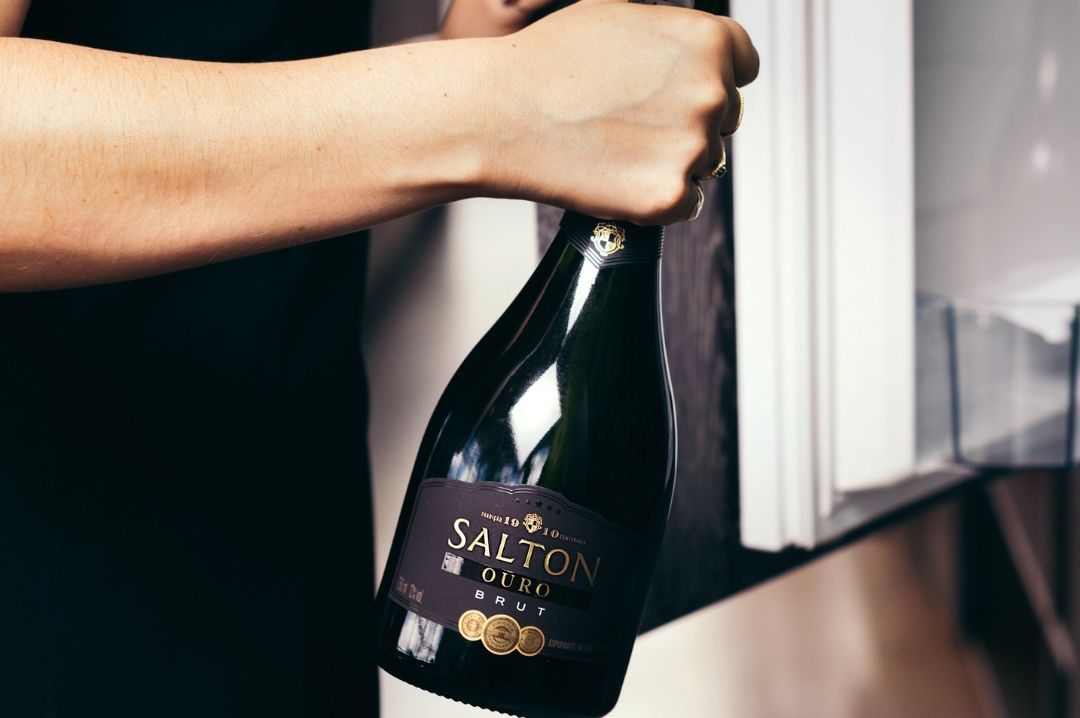 Salton_ouro_brut