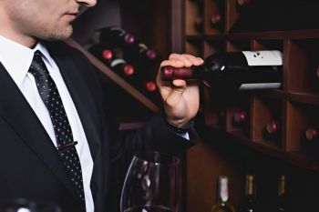 Photo for: LEADING SOMMELIERS IN NEW YORK