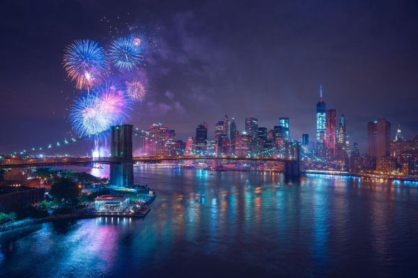 Photo for: Rooftop bars of NYC to enjoy the 4th of July fireworks